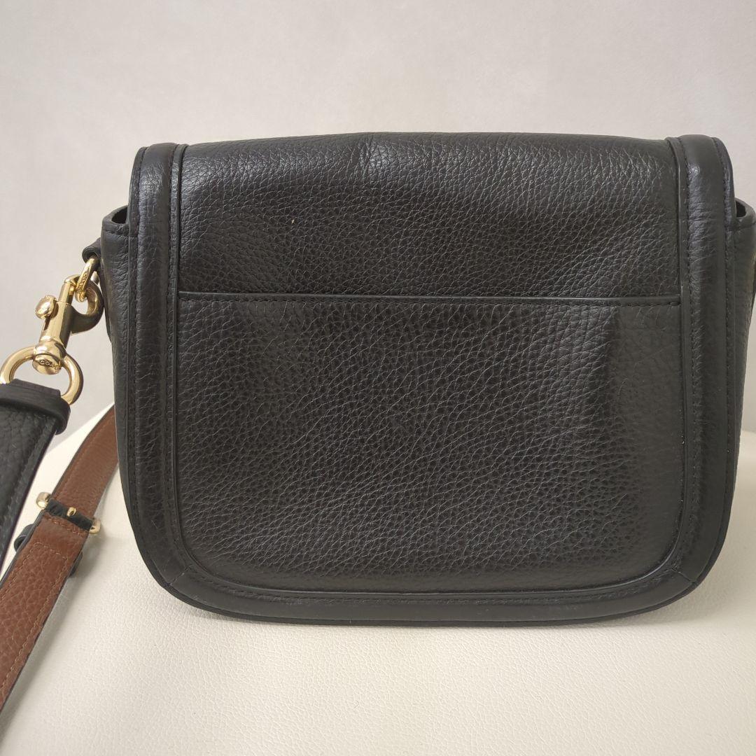 美品　COACH ショルダーバッグ　斜め掛け　サドルバッグ　ステッチ　レザー 中古 コーチ ショルダーバッグ サドルバッグ レザー 型押し 黒色