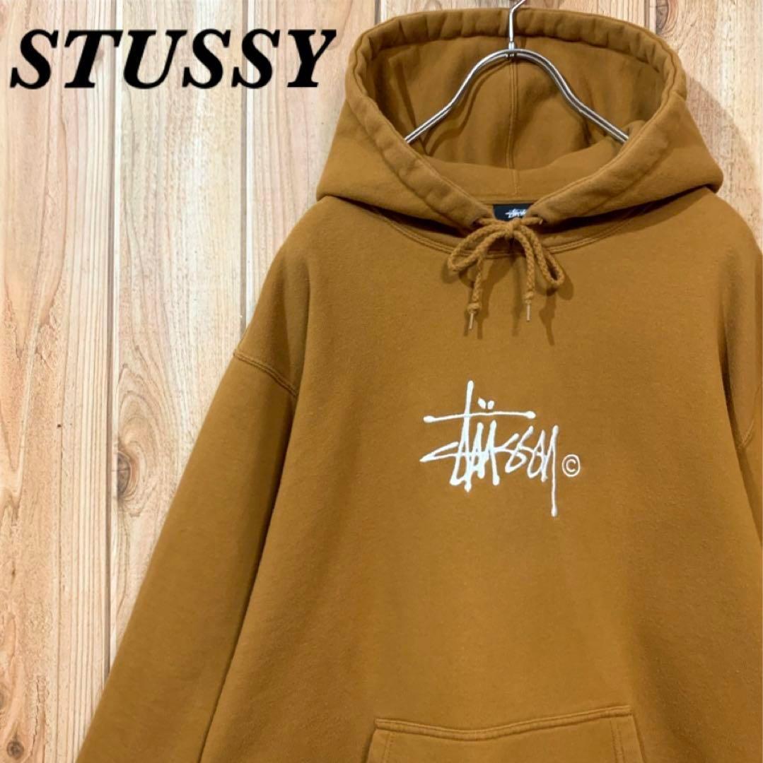 『超人気デザイン』STUSSY ショーンフォント センターロゴ 刺繍 キャメル