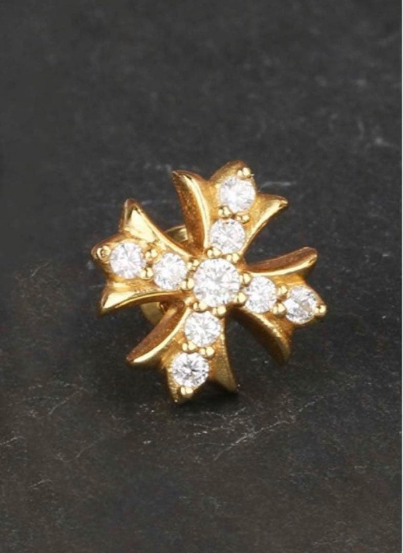 SILVER925 22kgp加工 ゴールド 金色 クロスピアス十字架 人気