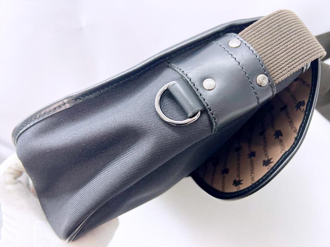 美品 ハンティングワールド サファリ ショルダーバッグ 美品 ハンティングワールド サファリ ロゴ キャンバス