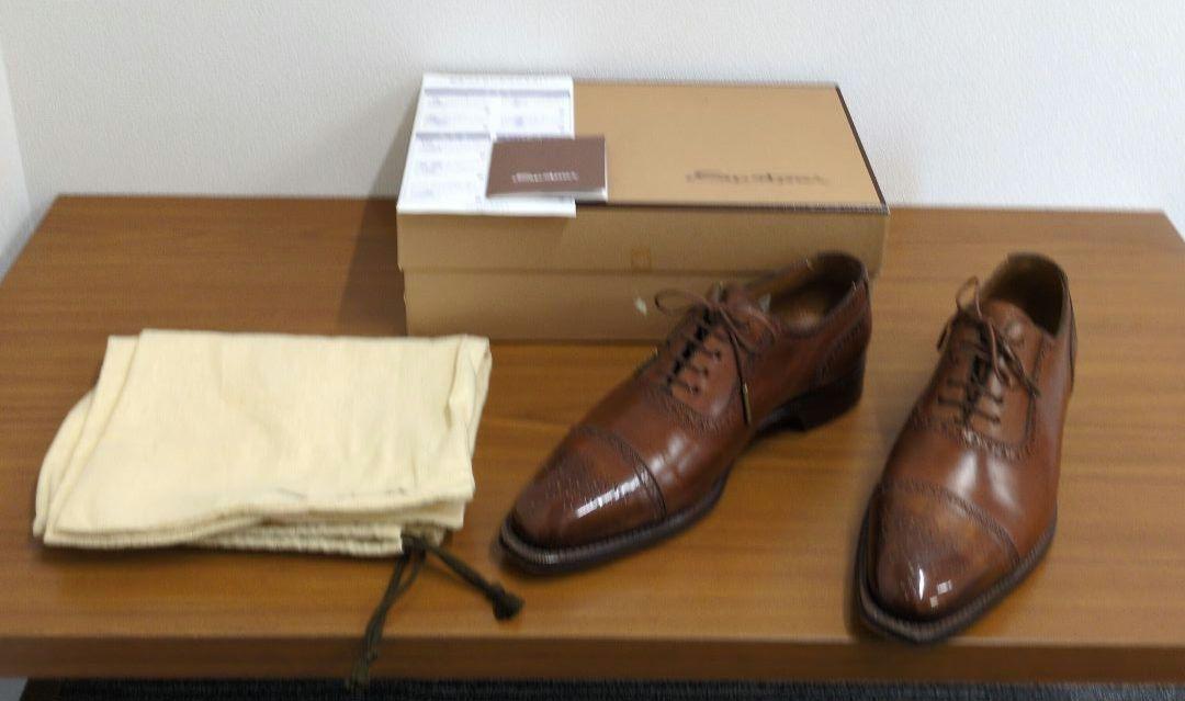 靴 Santoni
