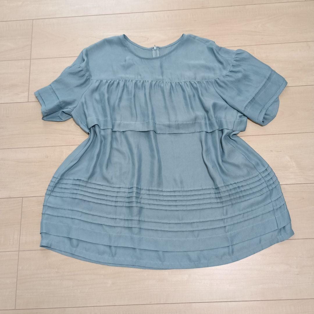 美品　レリアン　ホワイトレーベル　可愛いくすみブルー半袖トップス 13プラス
