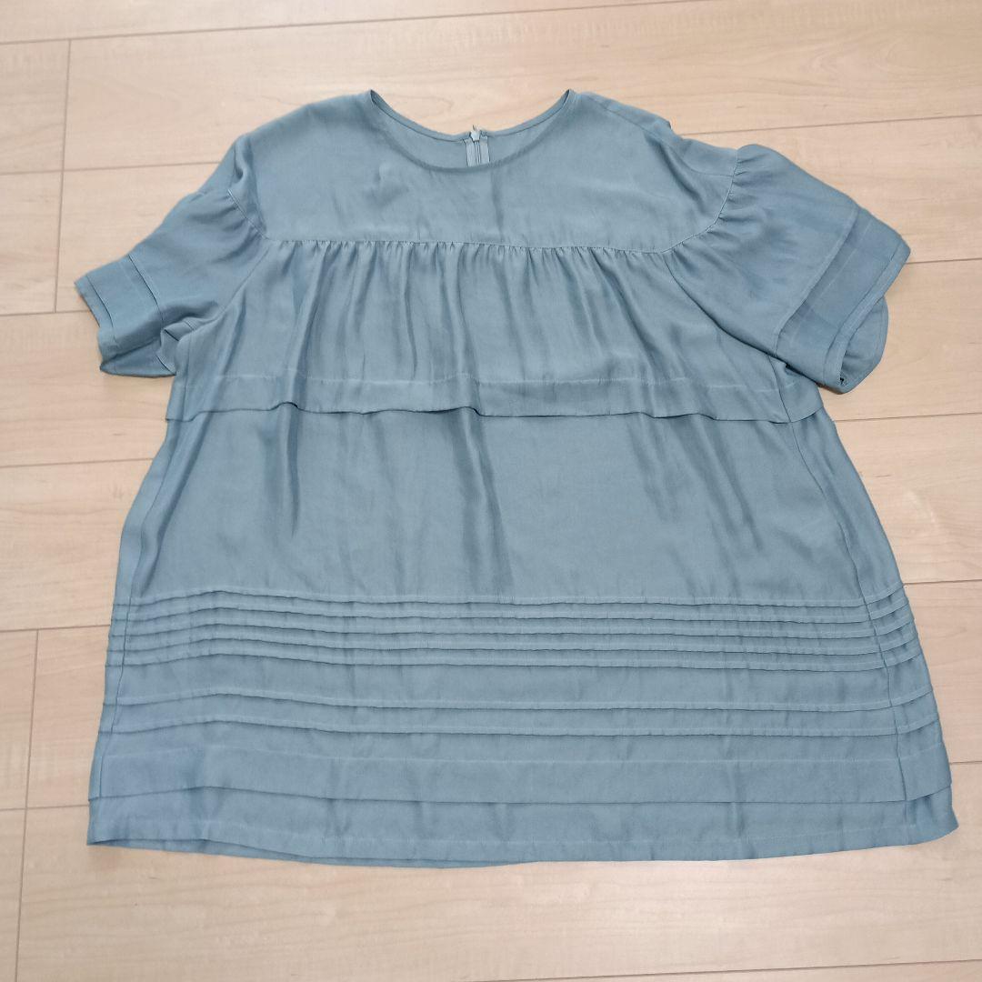 美品　レリアン　ホワイトレーベル　可愛いくすみブルー半袖トップス 13プラス
