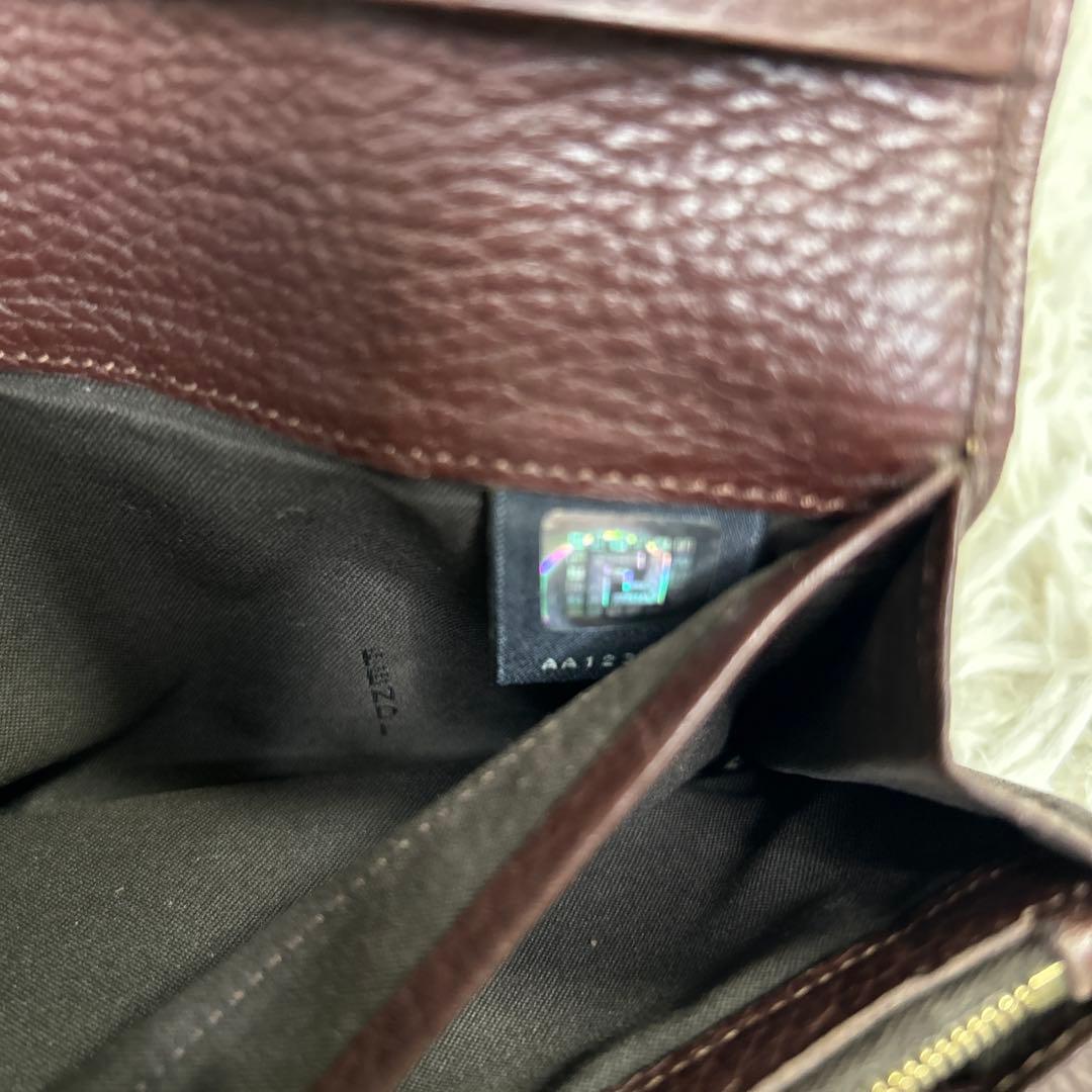 FENDI ズッカ　ズッキーノ　長財布　折り財布　FF チャーム　ロゴ
