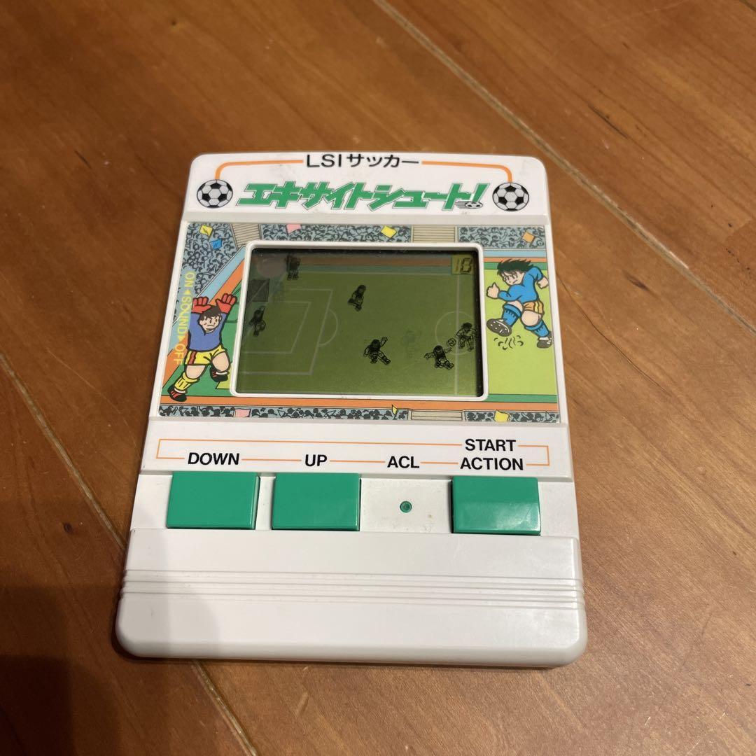 バンダイ エキサイトシュート LSIサッカー 携帯ゲーム - メルカリ