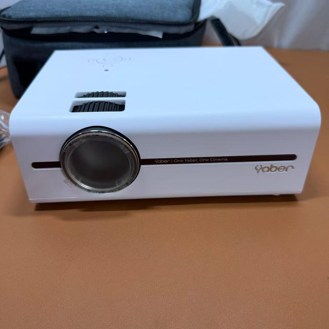 YABER V5プロジェクター小型プロジェクター - メルカリ