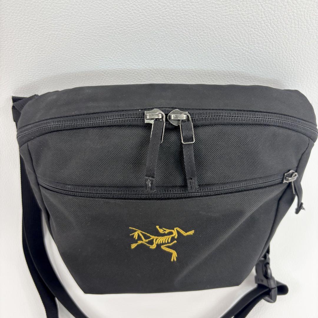 廃盤カラー✨Arc’teryx マンティス2 ショルダーバッグ