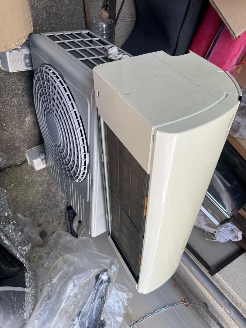 日立エアコン2015年動作未やや傷や汚れあり