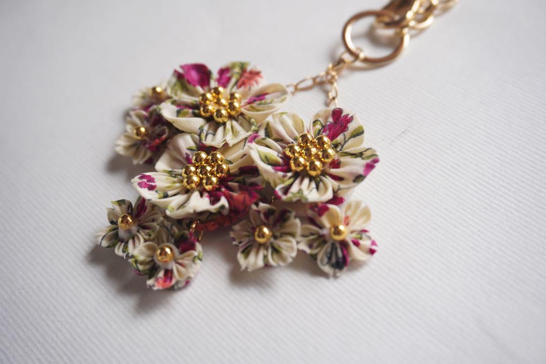 つまみ細工 バッグチャーム リバティ 桜づくし 一番