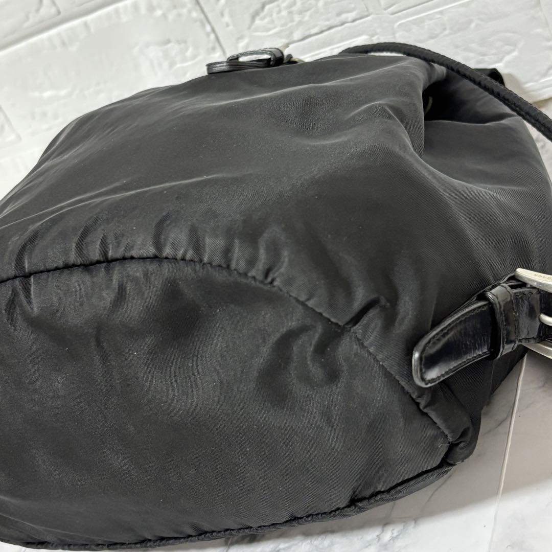 【良品】PRADA プラダ リュック ブラック 黒 ナイロン 三角ロゴ
