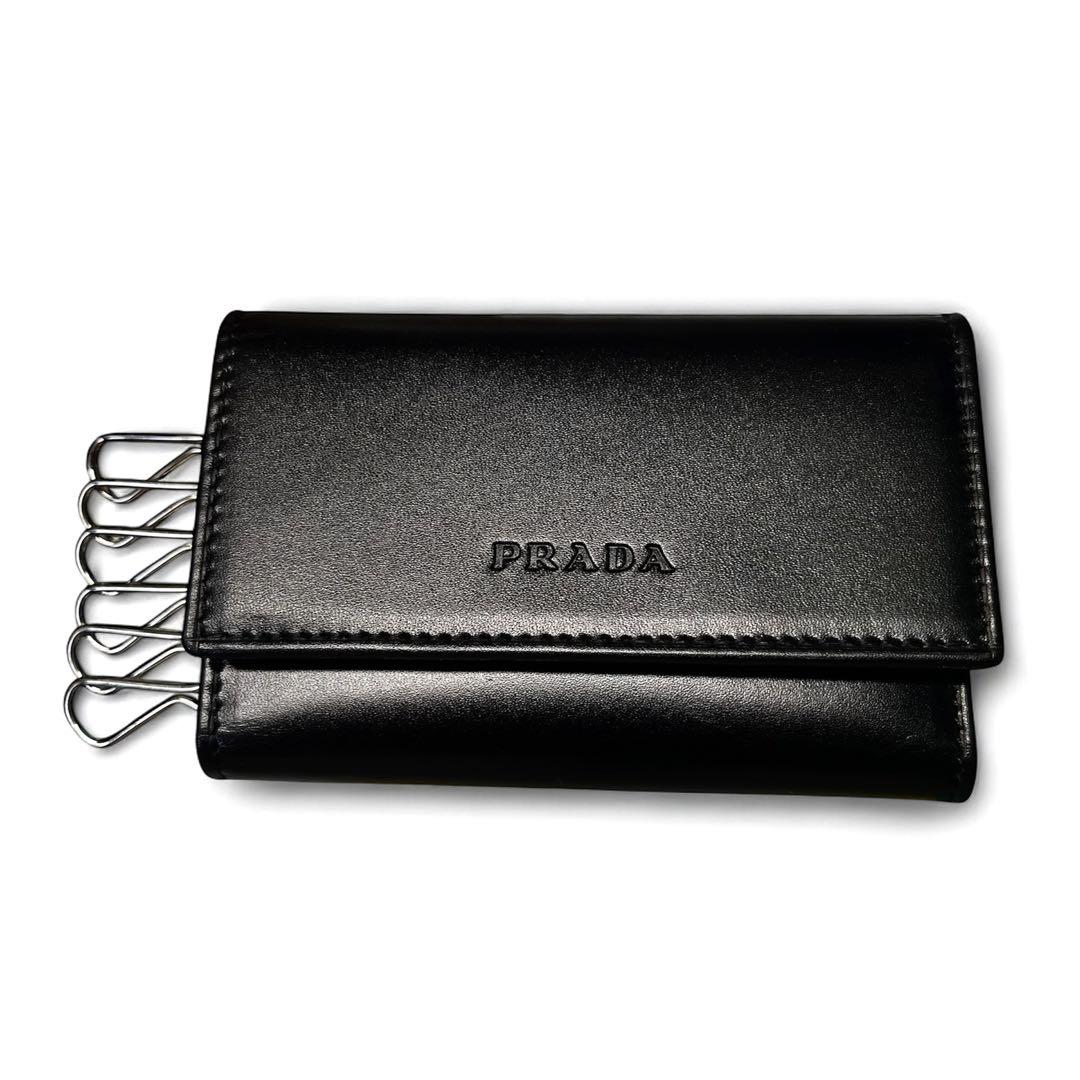PRADA ブラック レザー 6連キーケース - メルカリ