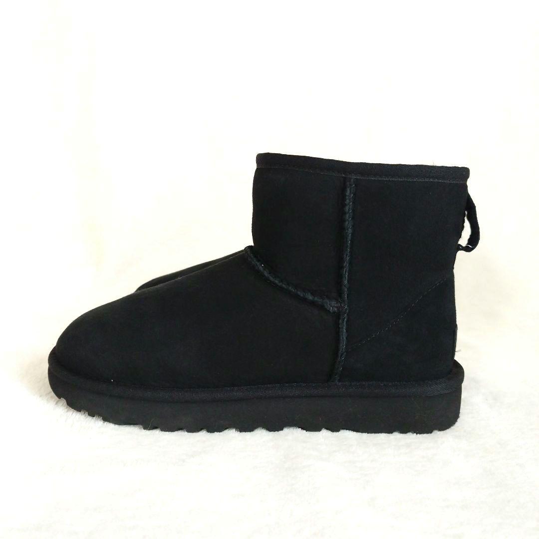 まる未使用品アグ UGG ムートンブーツ クラシック ミニ II 黒