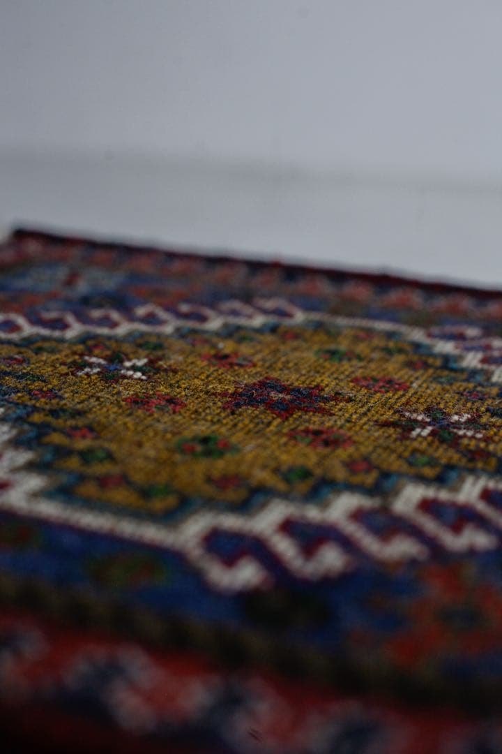 43×43 ヤラメラグ ウール トライバルラグ ミニラグ ヴィンテージラグ 43×43 ヤラメラグ ウール トライバルラグ ミニラグ ヴィンテージラグ