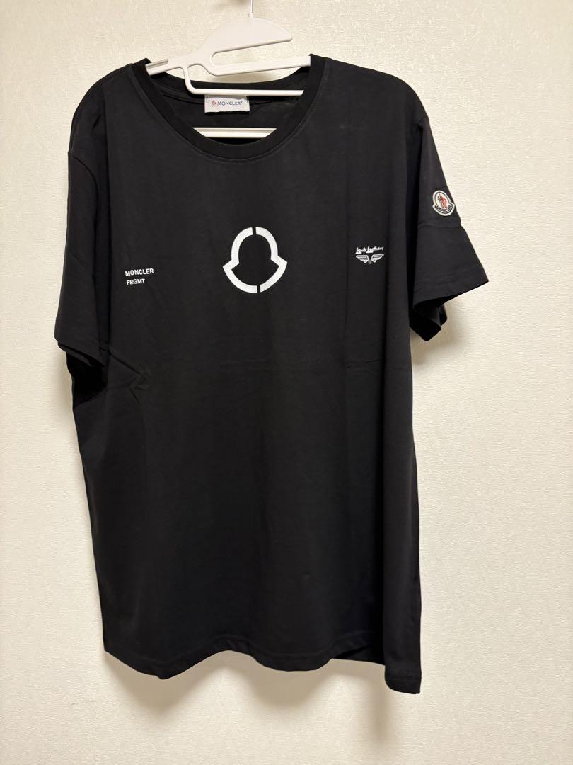 MONCLER ブラック Tシャツ　Lサイズ￼ MONCLER ブラック Tシャツ Lサイズ - メルカリ
