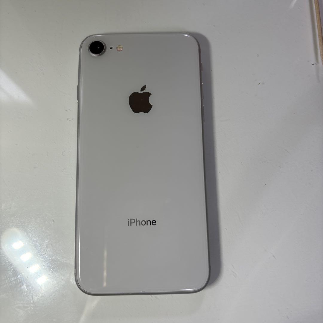 Apple iPhone 8 ホワイト 本体
