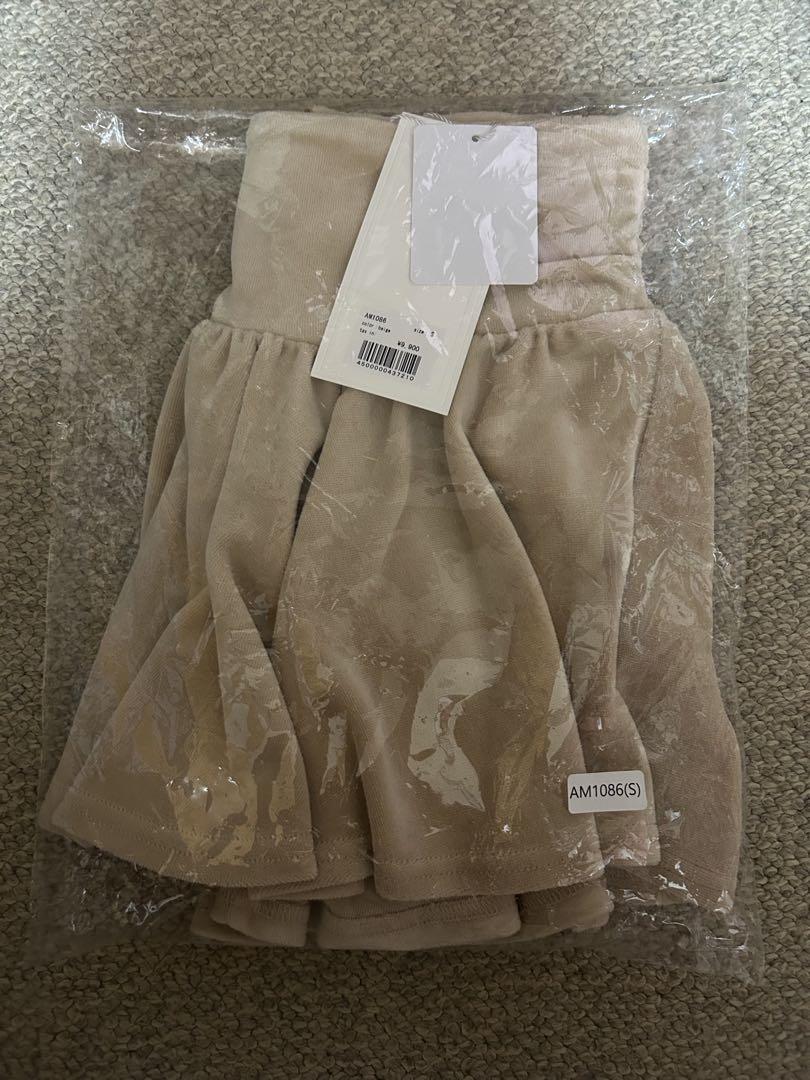 新品タグ付　Silky velour mini skirt andmary S