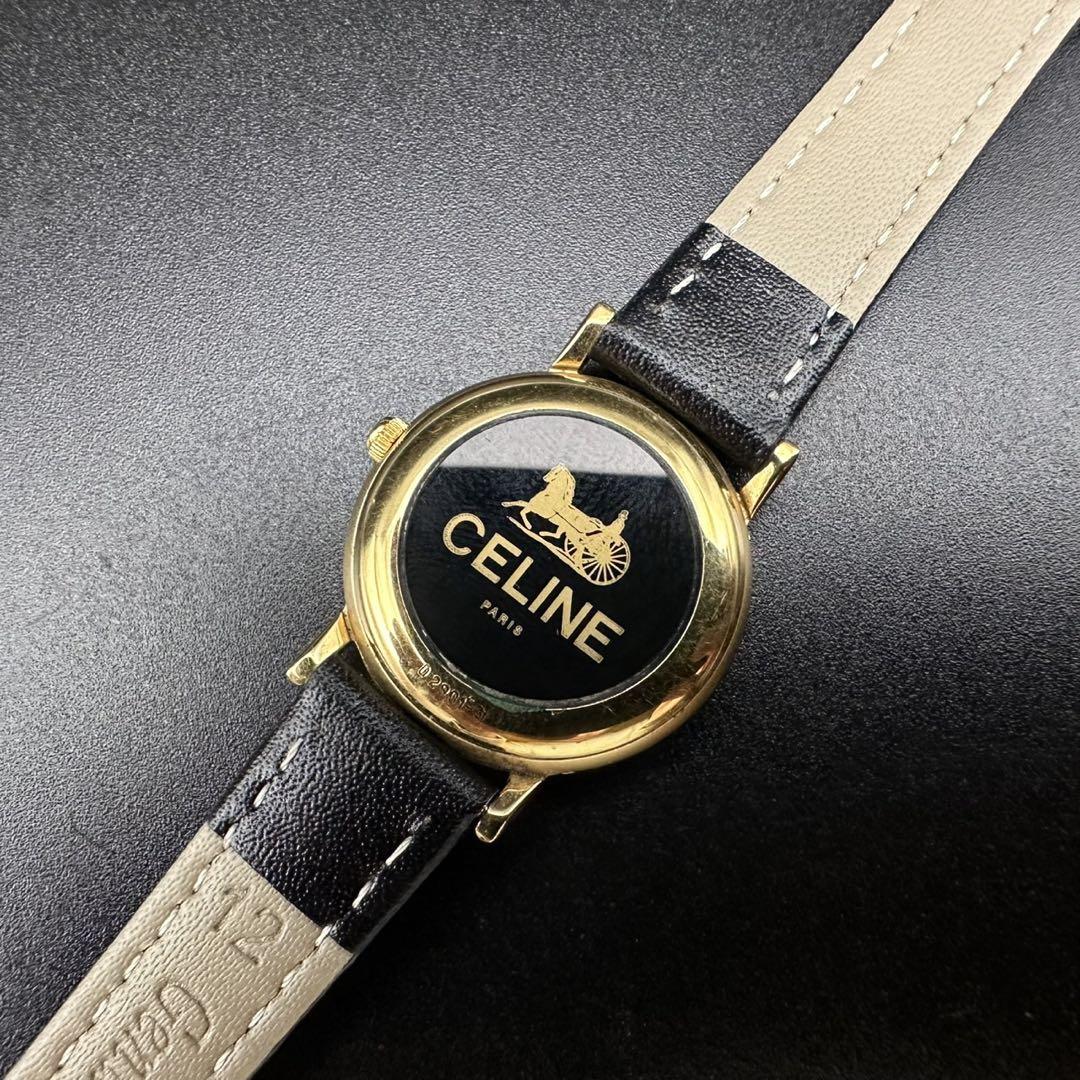 稼動品✨　CELINE　セリーヌ　時計　腕時計　バングル　ゴールド　556