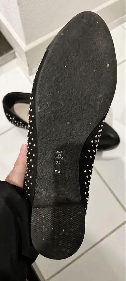 DIANA スタッズ付きブラックフラットシューズ　箱付き