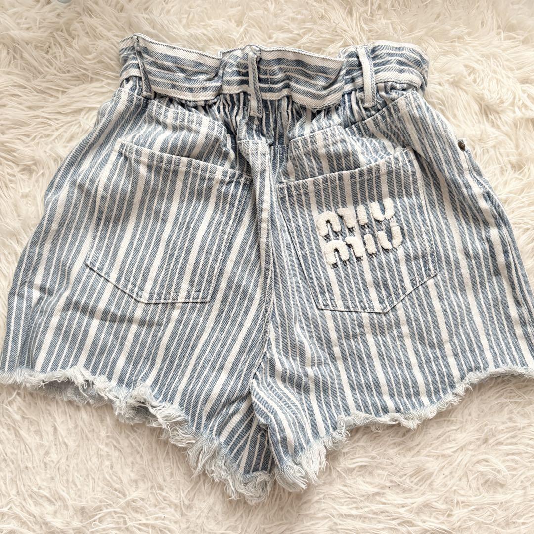 新品✴︎miumiu✴︎ハイウエストショートパンツ