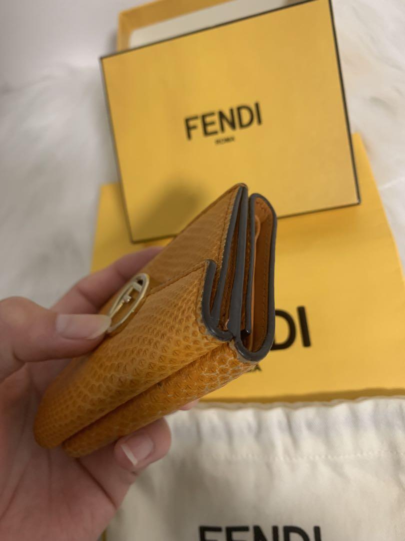 レア！定価5万！FENDI 折り財布