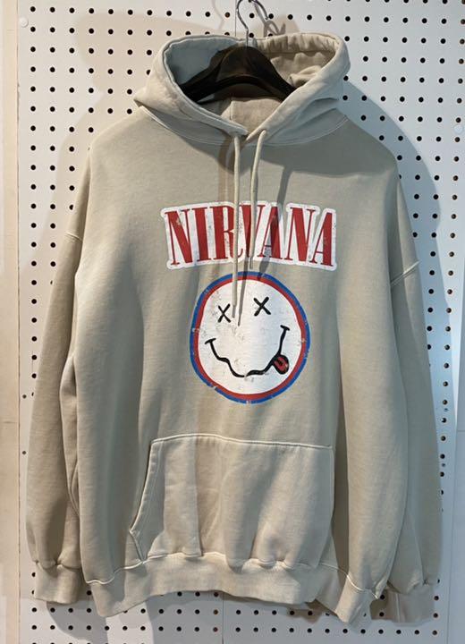 Nirvana Smile Parka (裏起毛パーカー) ベージュ Nirvana Smile Parka (裏起毛パーカー) ベージュ