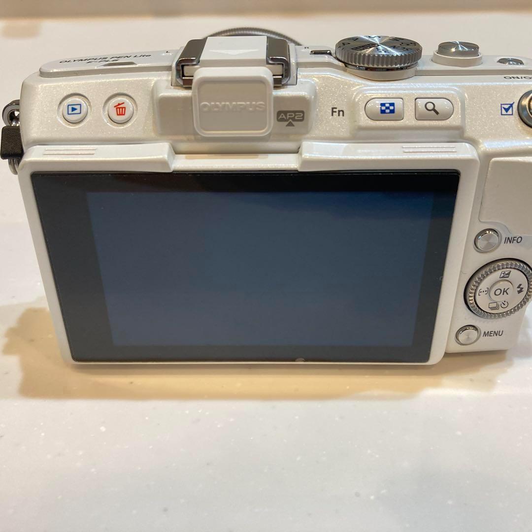 美品 オリンパス PEN Lite E-PL6 標準レンズ SDカード付き