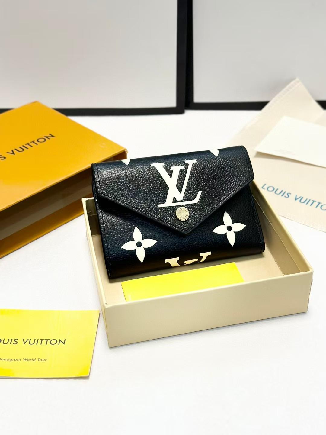 LOUIS VUITTON ルイヴィトン三つ折り財布