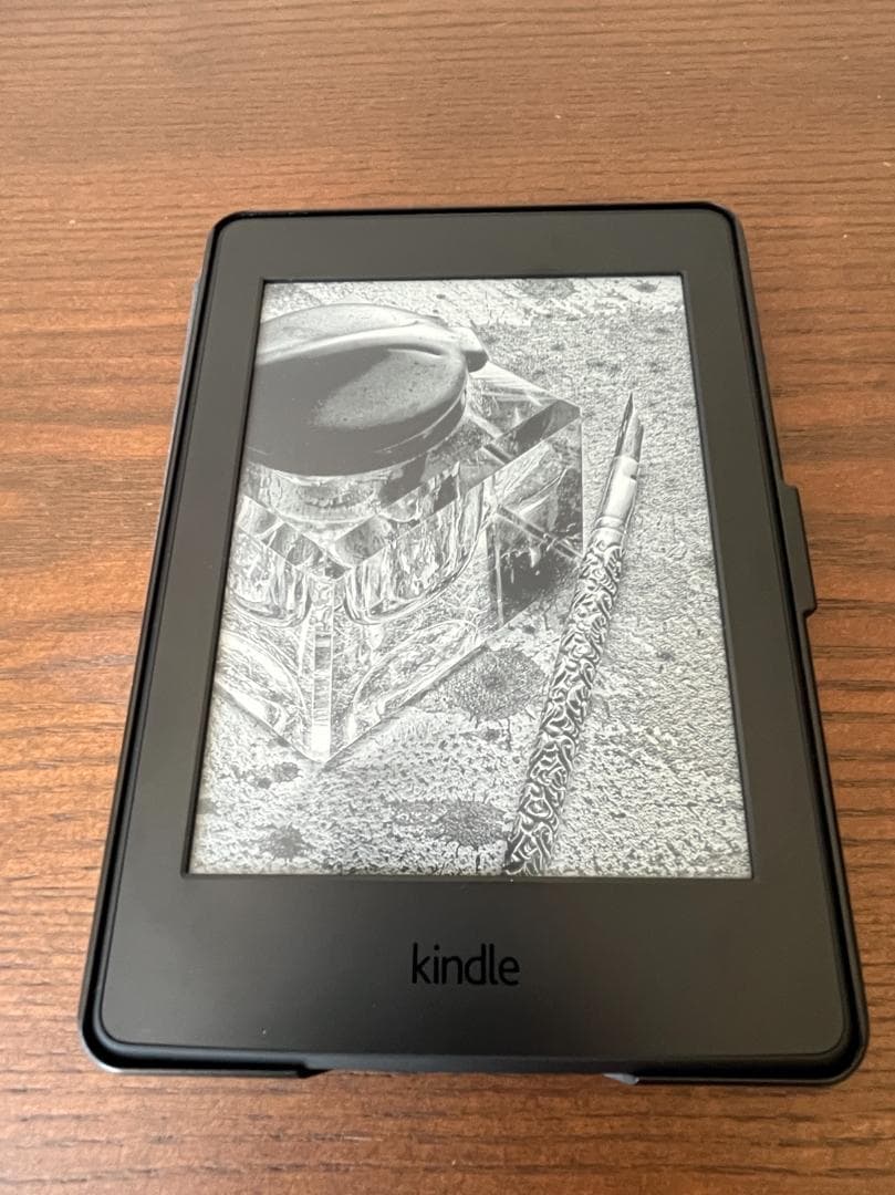 Kindle Paperwhite マンガモデル7世代，電子書籍リーダー，Wi-Fi，32GB kindle paperwhite 第7世代 マンガモデル 本体 カバー付き Kindle