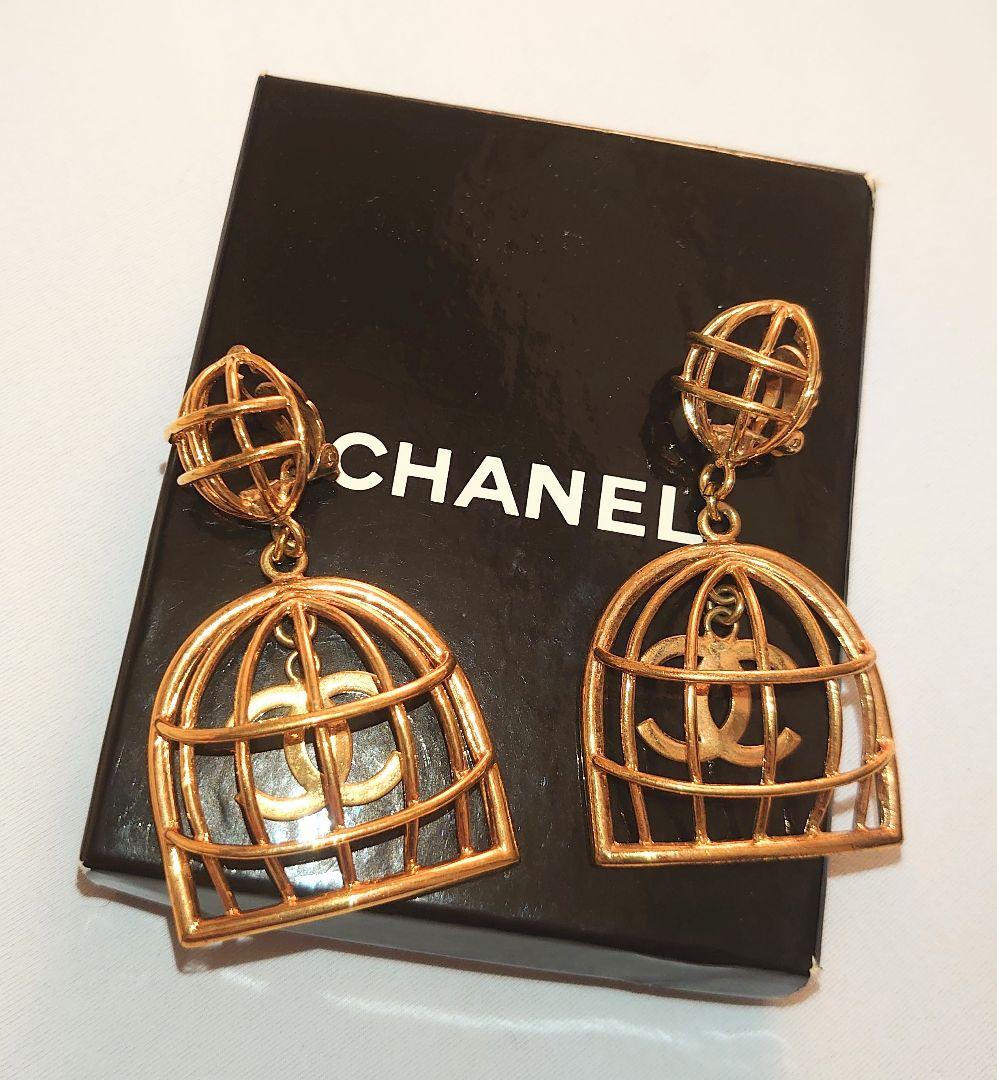 ブラック系クリスマスファッション シャネル CHANEL 鳥かご イヤリング ヴィンテージ ゴールドカラー イヤリング アクセサリーブラック系¥161,711-www.pontodeapoio.org.br ブラック系クリスマスファッション シャネル CHANEL 鳥かご イヤリング ヴィンテージ ゴールドカラー イヤリング アクセサリーブラック系¥161,711-www.pontodeapoio.org.br