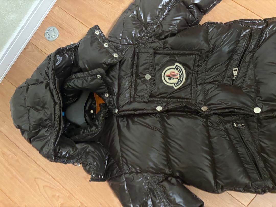 MONCLER ダウンジャケット