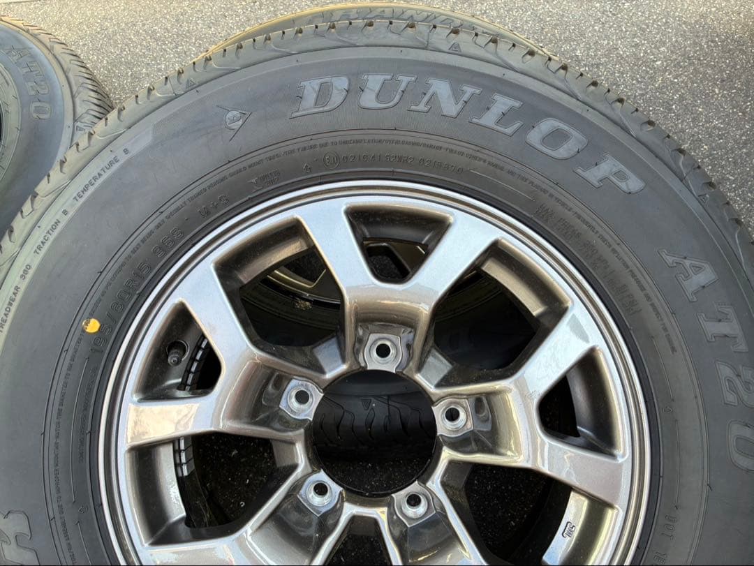 【 ジムニーシエラ 】 純正15インチ タイヤ・ホイールセット ⭐︎⭐︎送料込み⭐︎⭐︎