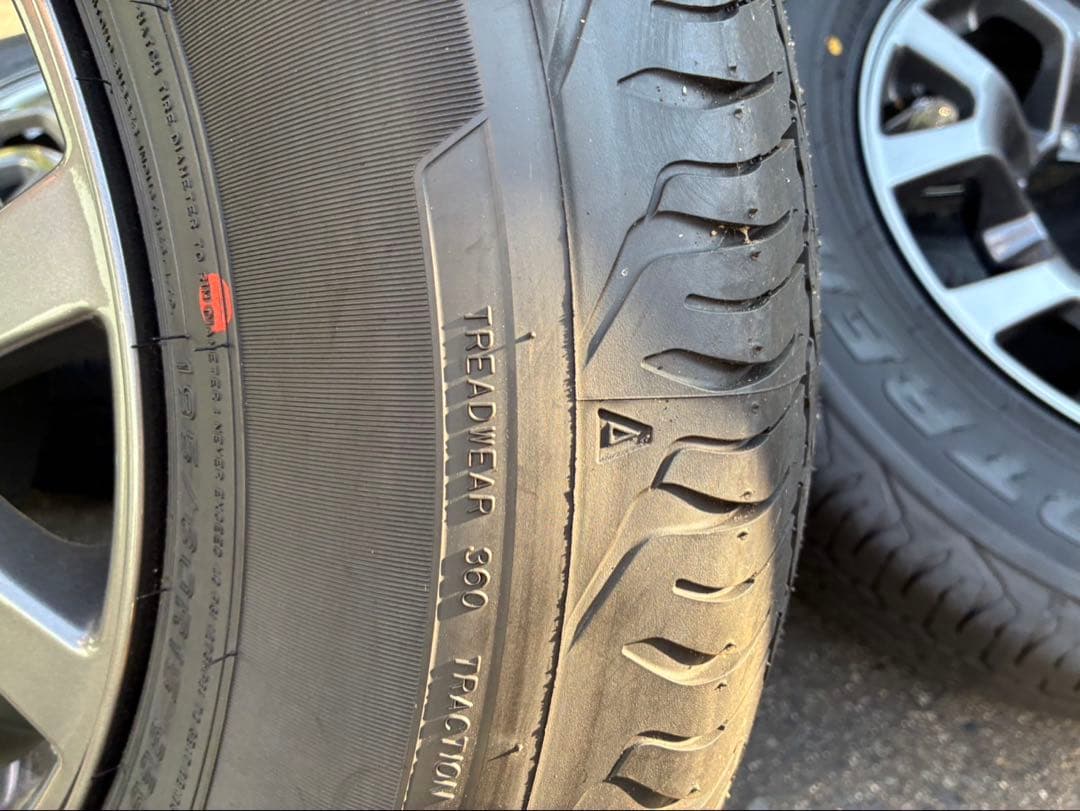 【 ジムニーシエラ 】 純正15インチ タイヤ・ホイールセット ⭐︎⭐︎送料込み⭐︎⭐︎