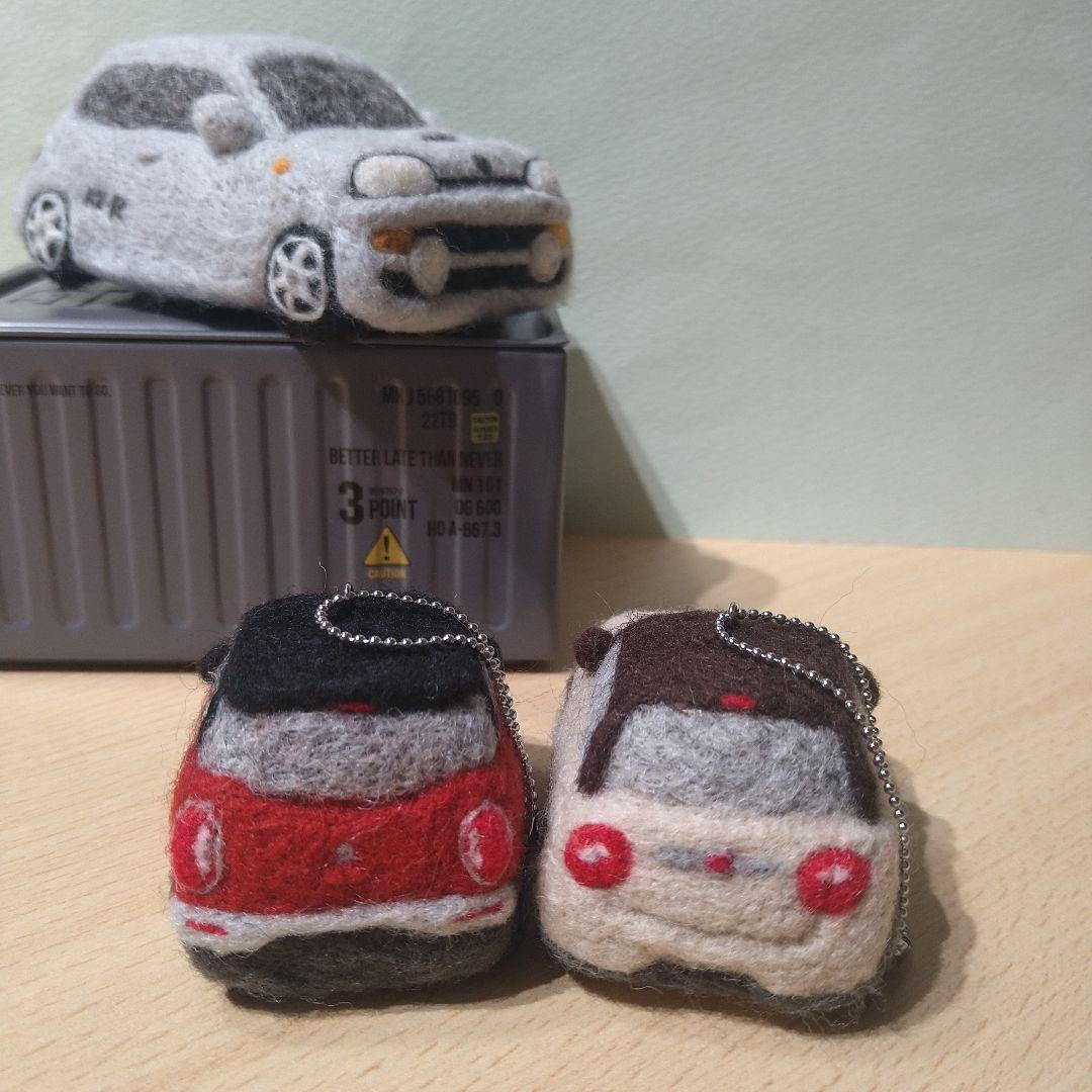 ❁ →❁羊毛フェルトで作る車❁ ⋈﻿オーダー受付ページ⋈﻿羊毛フェルトで作る車⋈﻿ - メルカリ