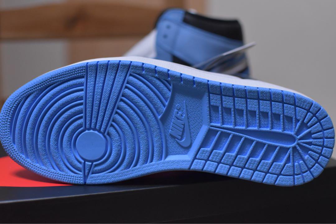 NIKE エアジョーダン1 ユニバーシティーブルー　UNC AJ1