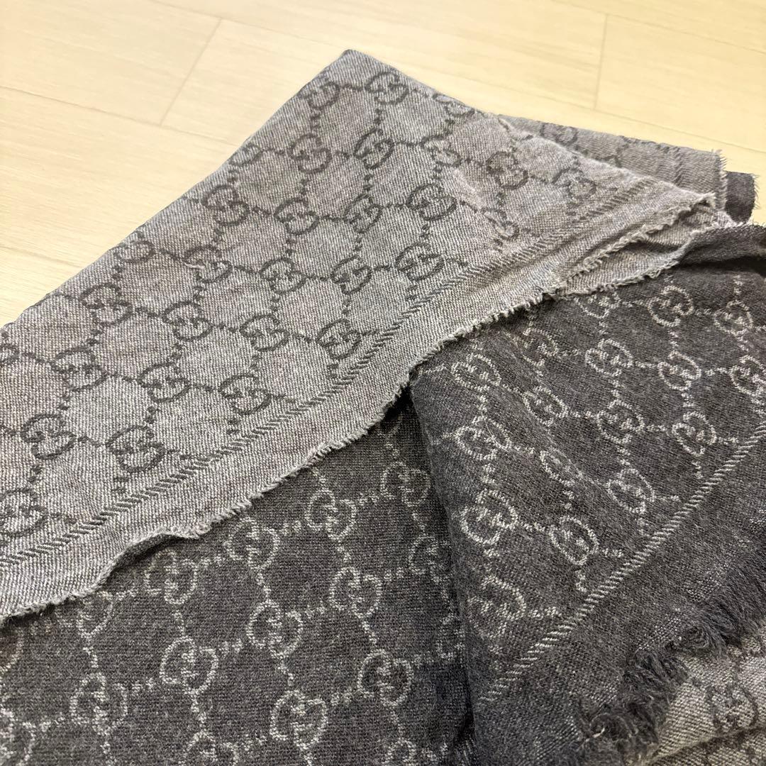 GUCCI グッチ リバーシブル マフラー ストール グレー ブラック 黒 GUCCI グッチ リバーシブル マフラー ストール グレー ブラック 黒