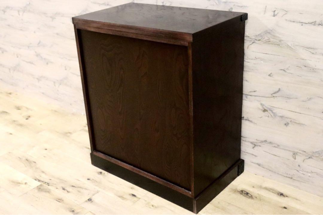 収納家具