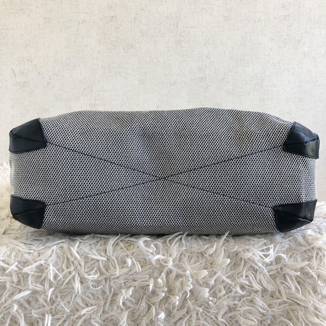 【美品】ペッレモルビダ　ショルダーバッグ　オンダ リモンタ　ネイビー　本革 美品】ペッレモルビダ ショルダーバッグ オンダ リモンタ