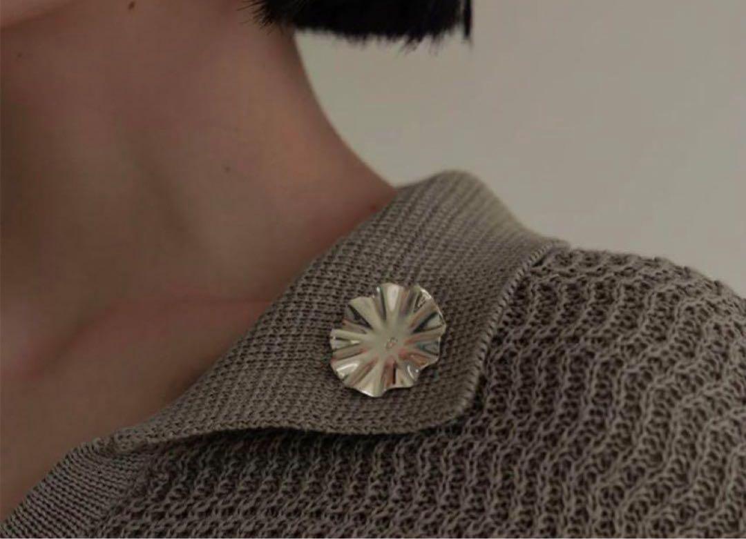 h\'eres F brooch シルバー