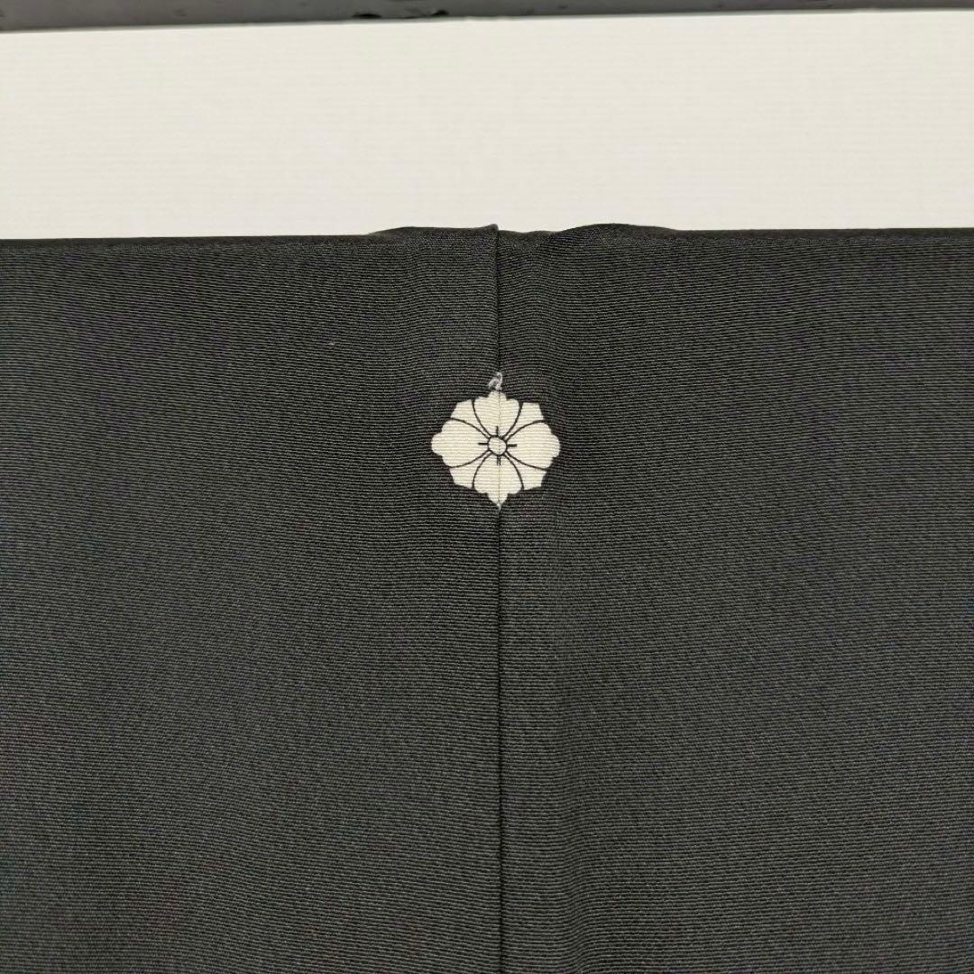 宝尽くし 裄70 金彩 唐草 七宝 五つ紋 比翼付き 黒留袖 着物 T-7339 宝尽くし 裄70 金彩 唐草 七宝 五つ紋 比翼付き 黒留袖 着物 T-7339