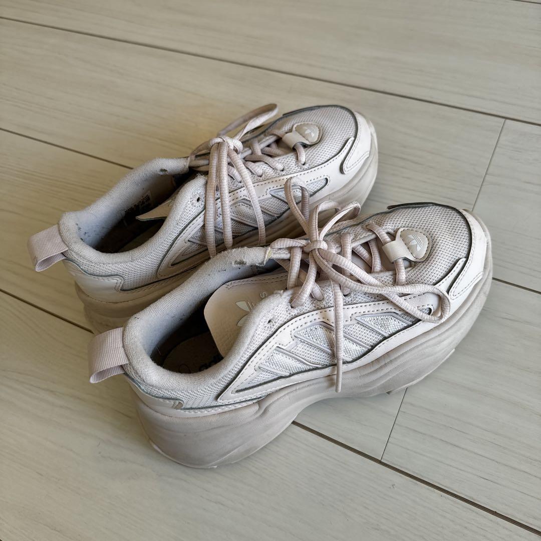 adidas 22.5cm オズガイア　厚底スニーカー Ozgaia