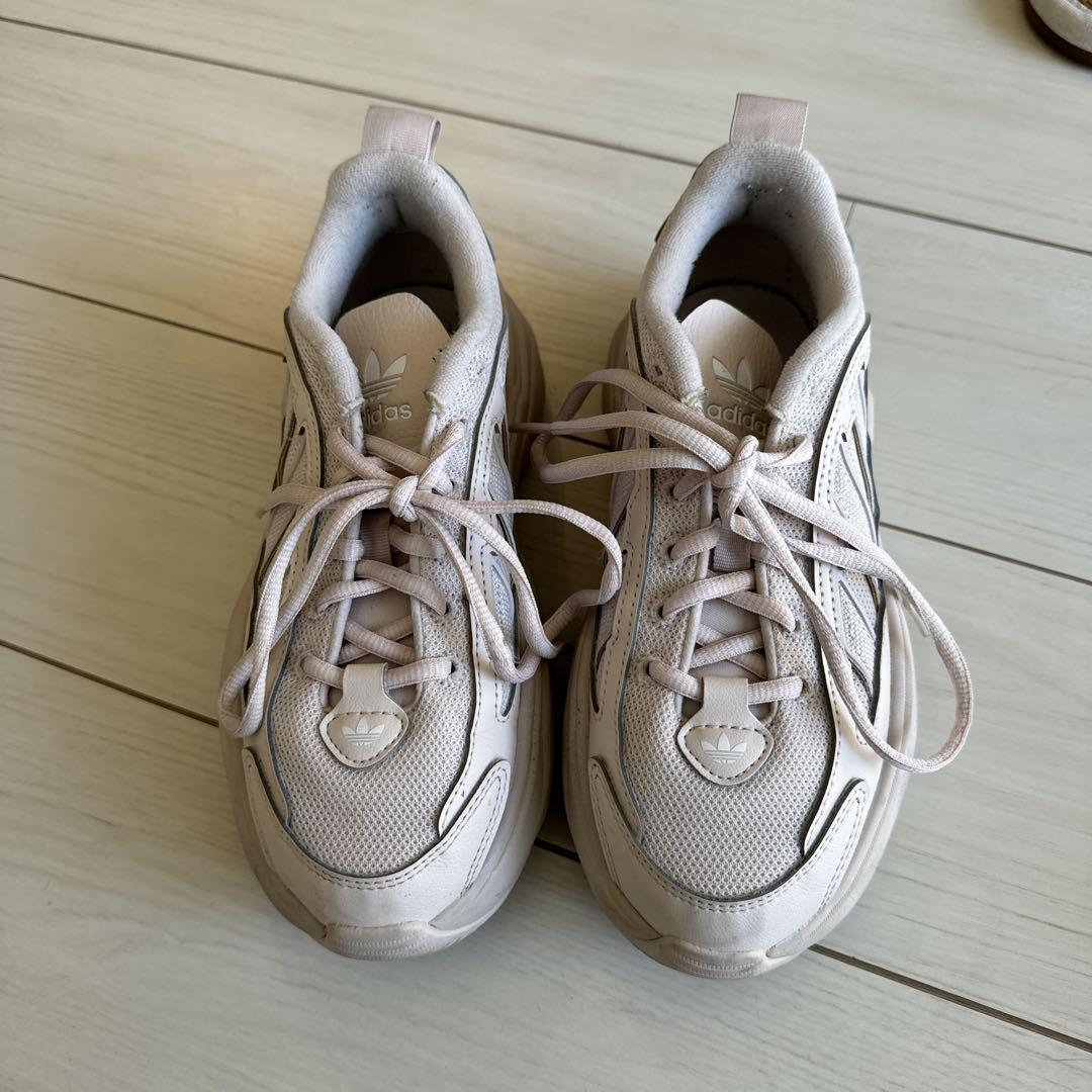 adidas 22.5cm オズガイア　厚底スニーカー Ozgaia