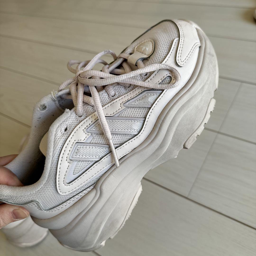 adidas 22.5cm オズガイア　厚底スニーカー Ozgaia