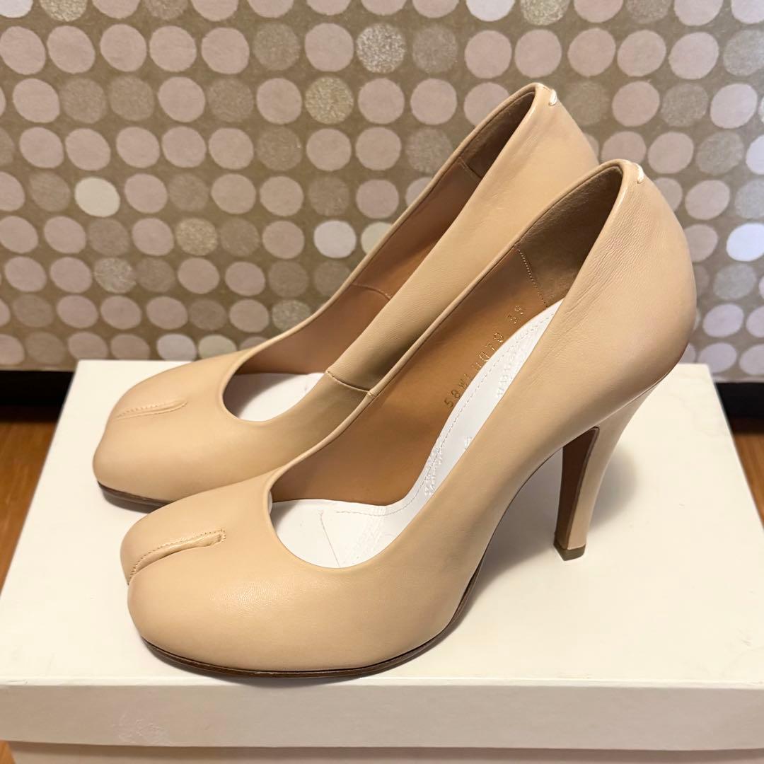 未使用　メゾンマルジェラ　ダメージ加工　ハイヒール　パンプス　メタリックゴールド 24新作 メゾンマルジェラ タビ メリージェーン (Maison Margiela