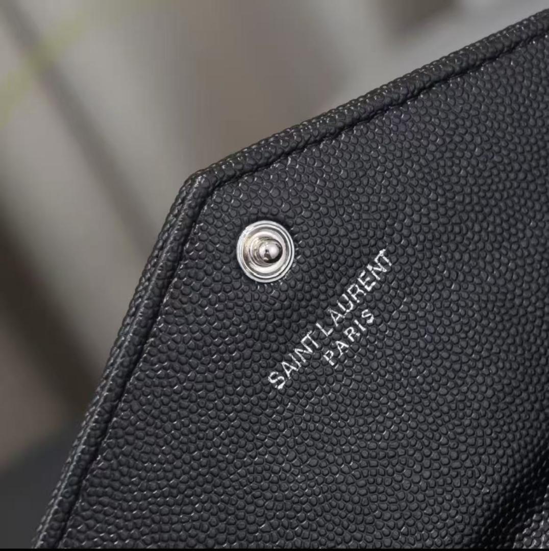 Yves Saint Laurent ブラック クラッチバッグ