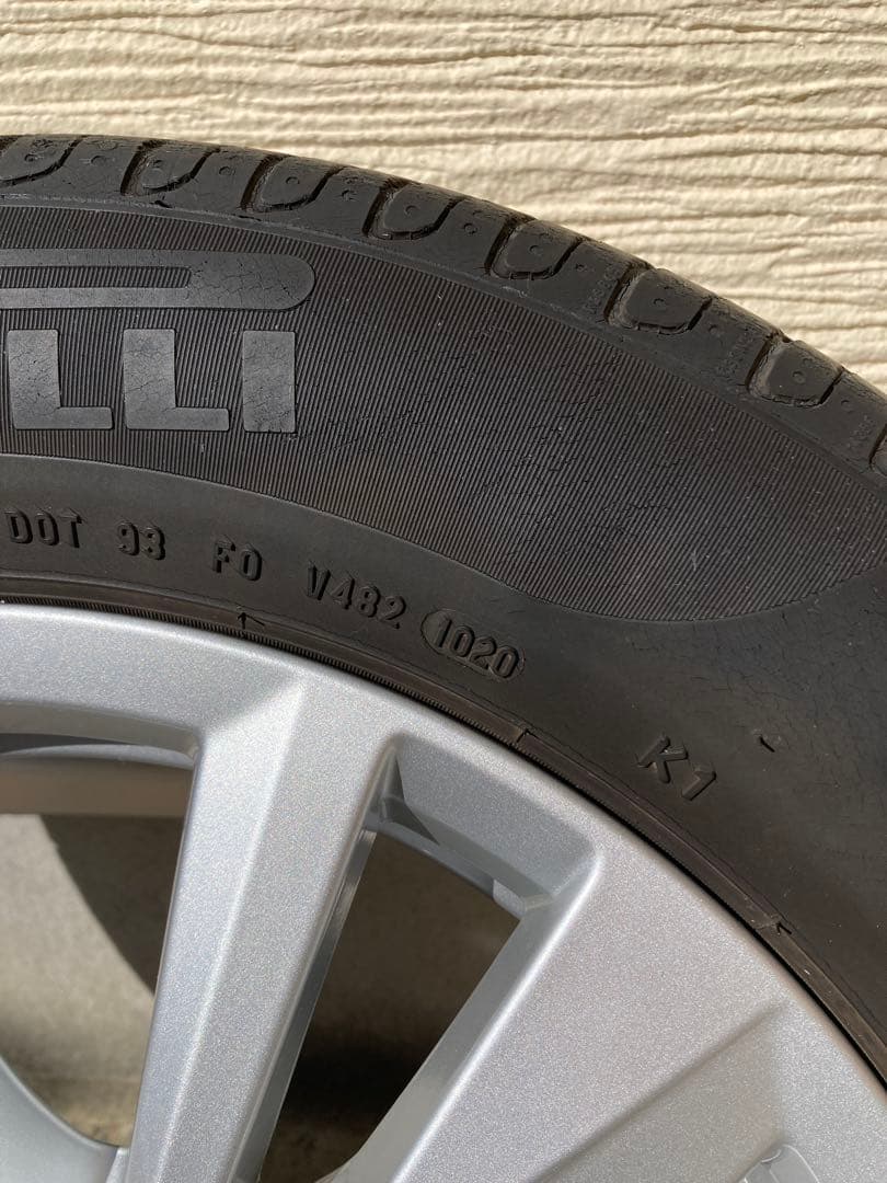 ゴルフトゥーラン タイヤホイール4本セット(純正品) ゴルフトゥーラン タイヤホイール4本セット(純正品)