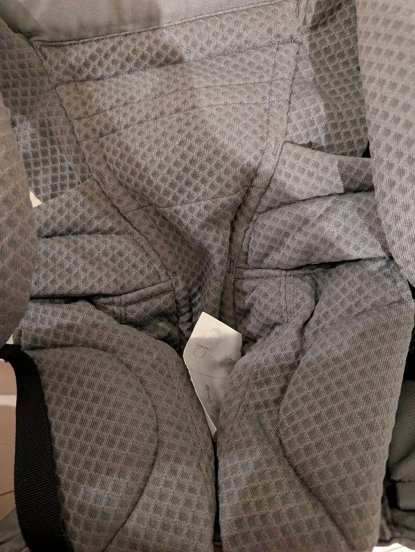 エルゴ　抱っこ紐　ergobaby OMNI breeze