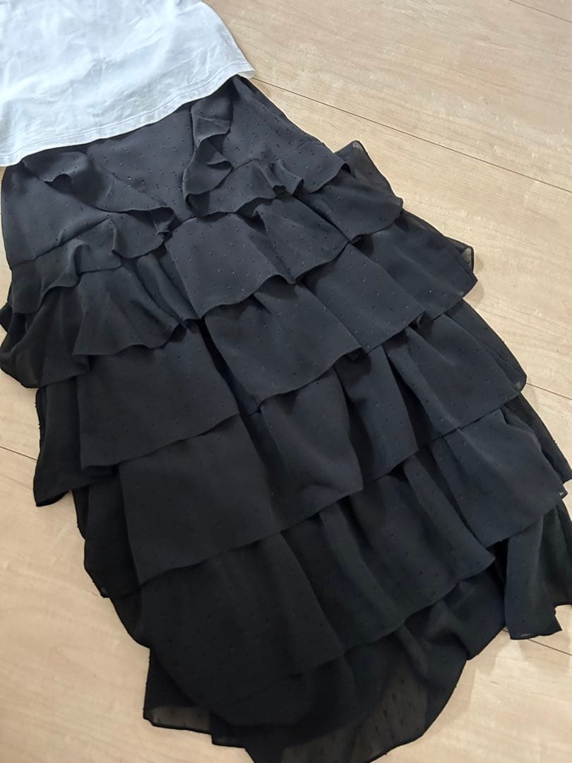 新品⭐︎FURFUR ティアードフリルスカート 黒 ロングスカート