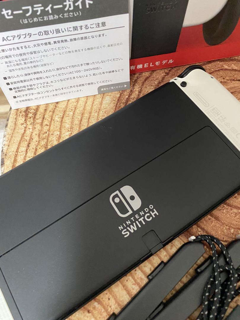 任天堂スイッチ　Switch本体有機EL ホワイト