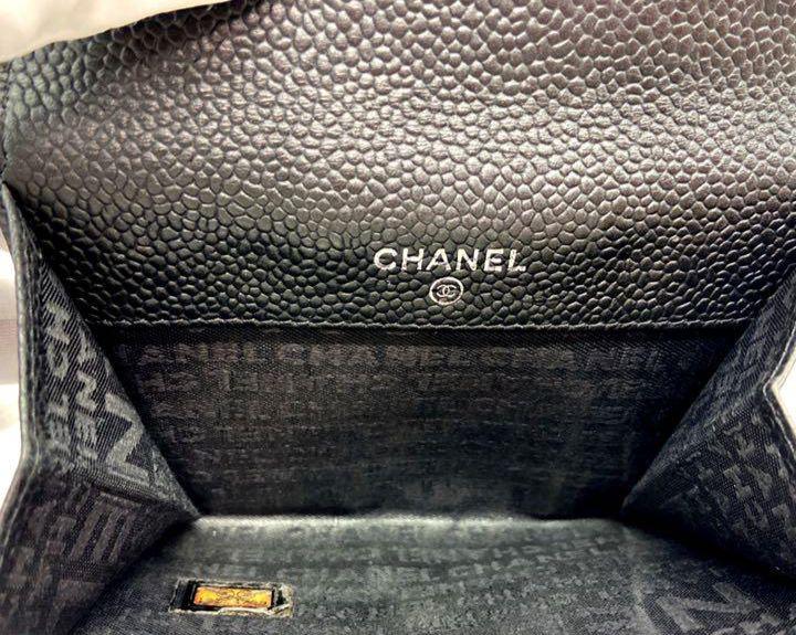 マニ様専用☆美品☆CHANELキャビアスキン二つ折り財布 画像5