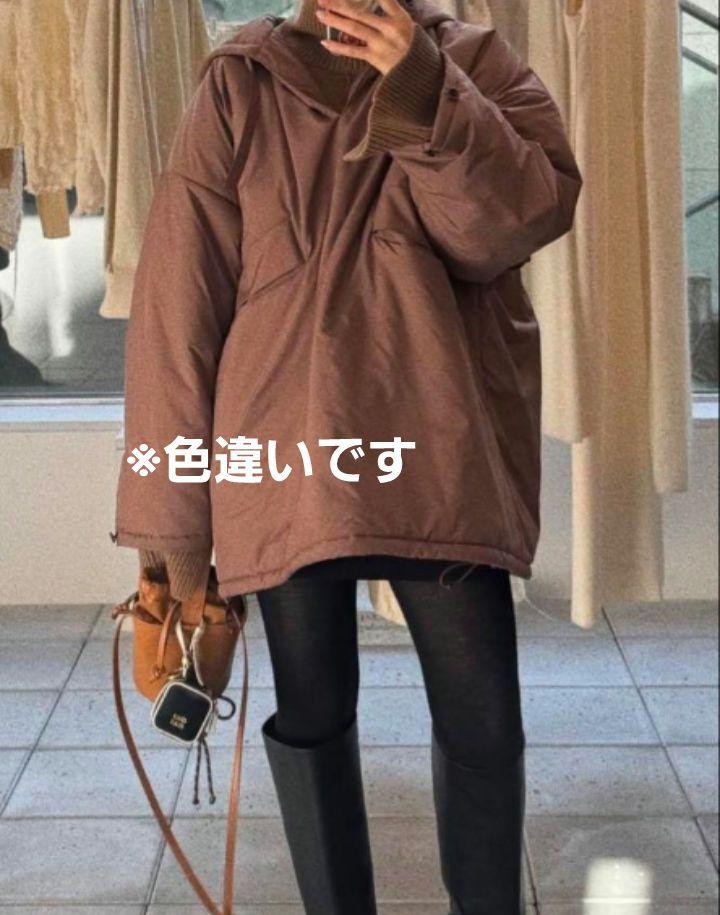 極美品 MIU MIU レザー キューブ型 チャーム